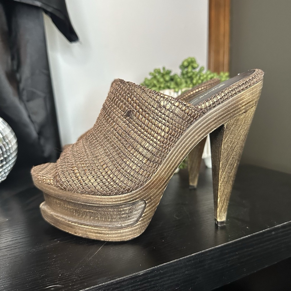 Elizabeth and James Woven Leather Sandal Fashion Platform Slide Bronze 7.5